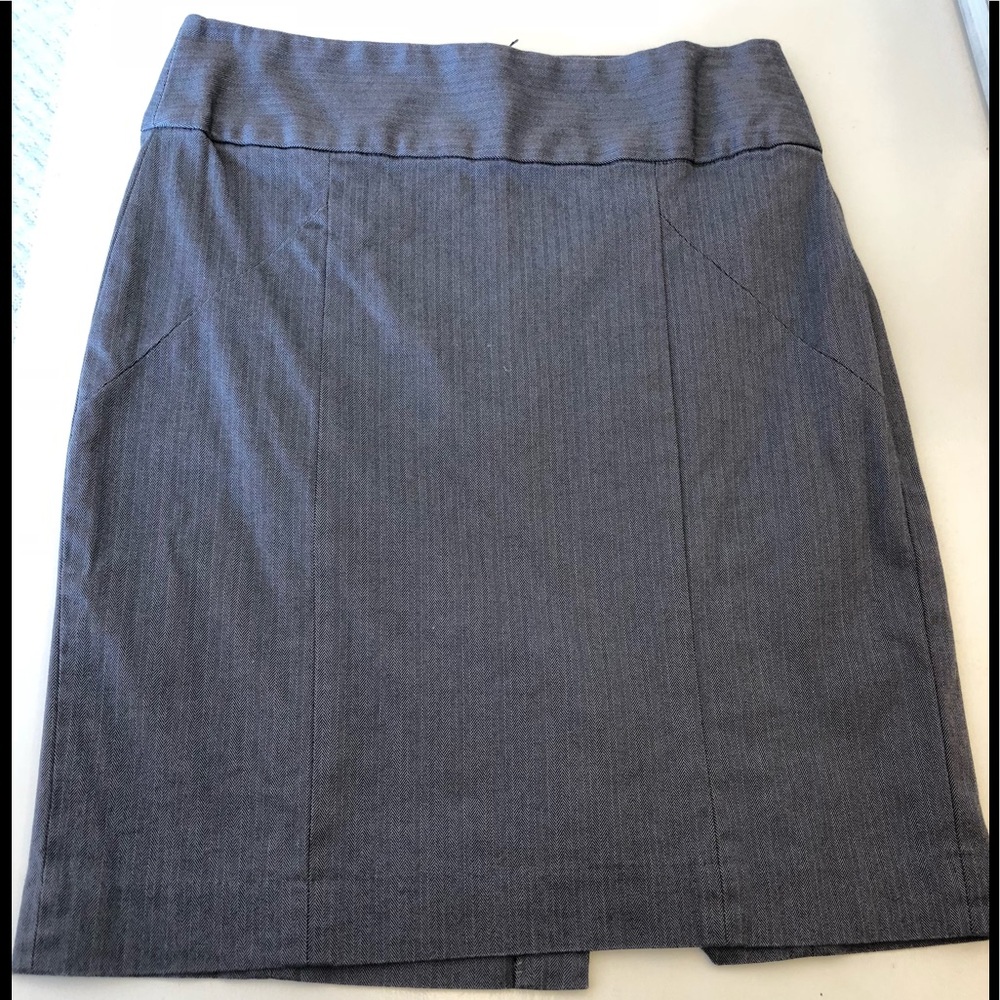 Grey Banana Republic pencil skirt